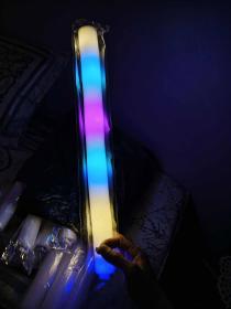 ✨ عصي LED المضيئة للحفلات والأعراس – خلي حفلتك تلمع! ✨ للبيـع / للكراء